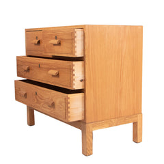 #1474 Chest by lief in white Oak