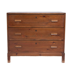#1562 Chest
