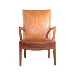 #28 Leather Lounge Chair